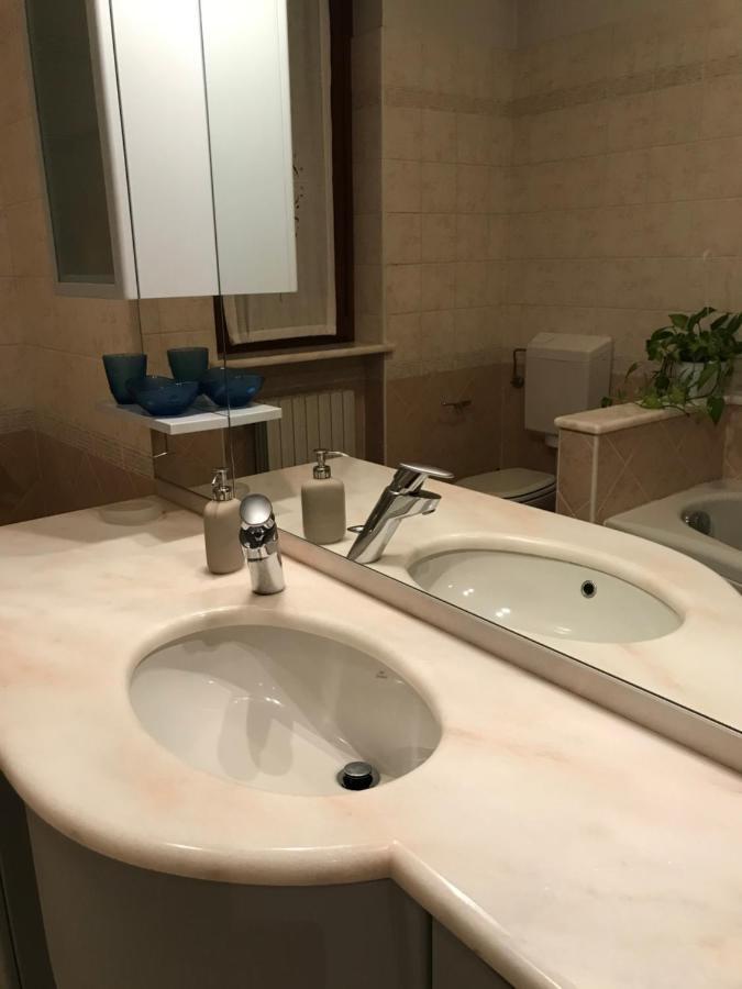 La Casa Del Melograno Apartment Alba  Ngoại thất bức ảnh