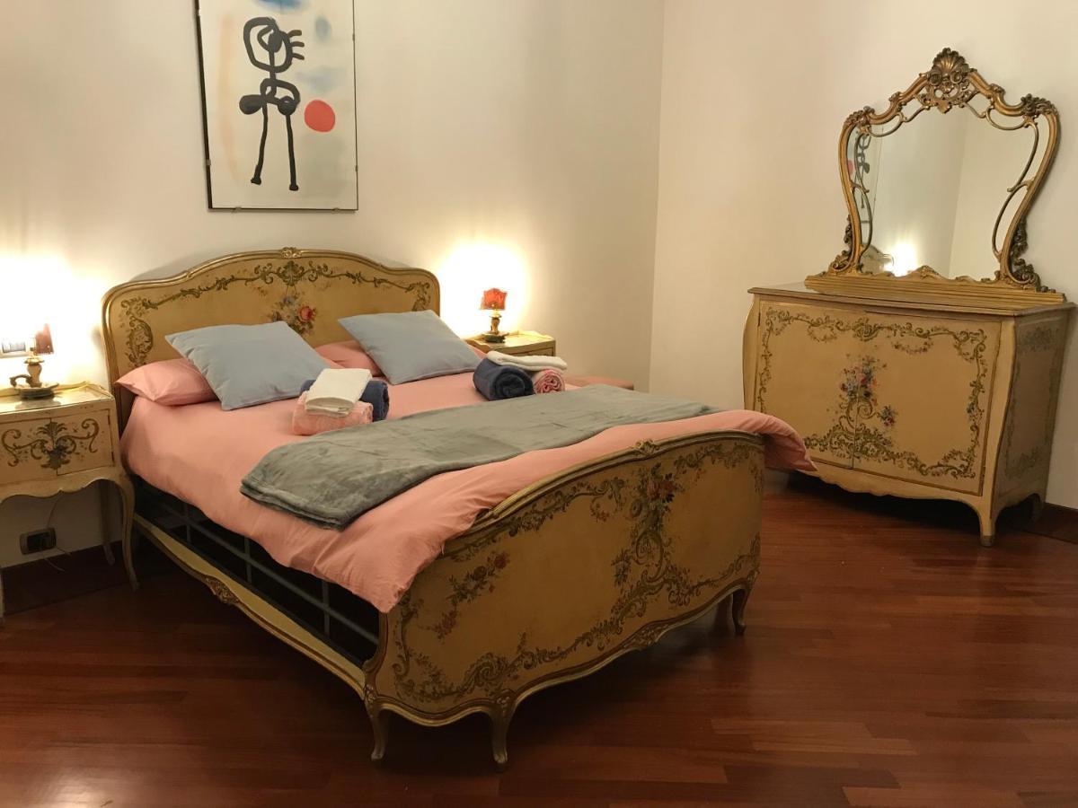 La Casa Del Melograno Apartment Alba  Ngoại thất bức ảnh